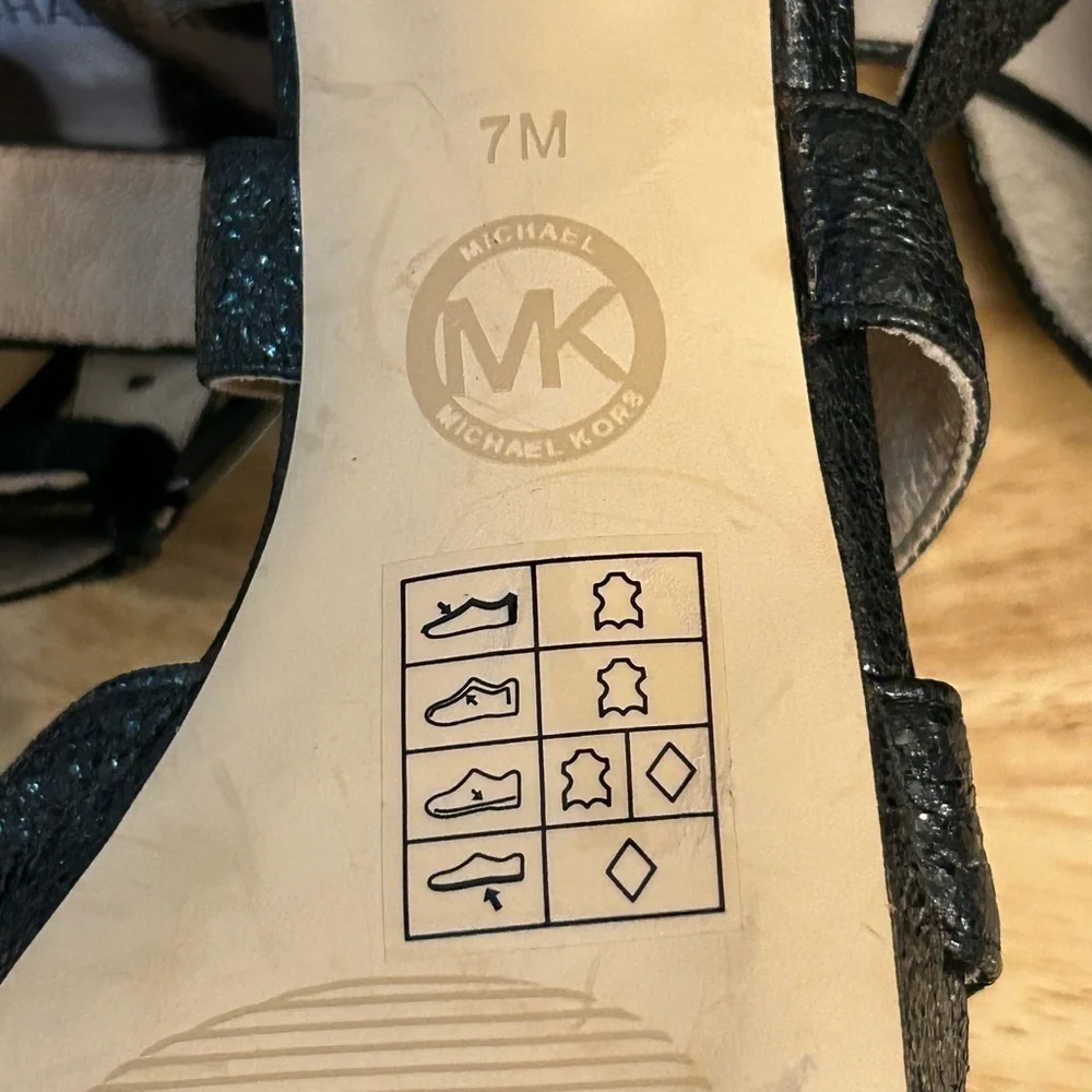 MICHAEL Michael Kors Evie platform sandals in black glitter. - Picture 11 of 11